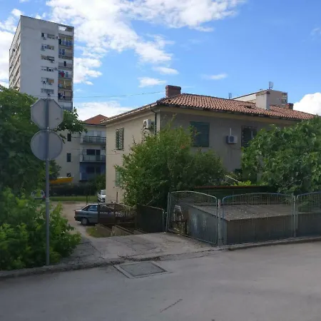 Apartamento Mirjana *